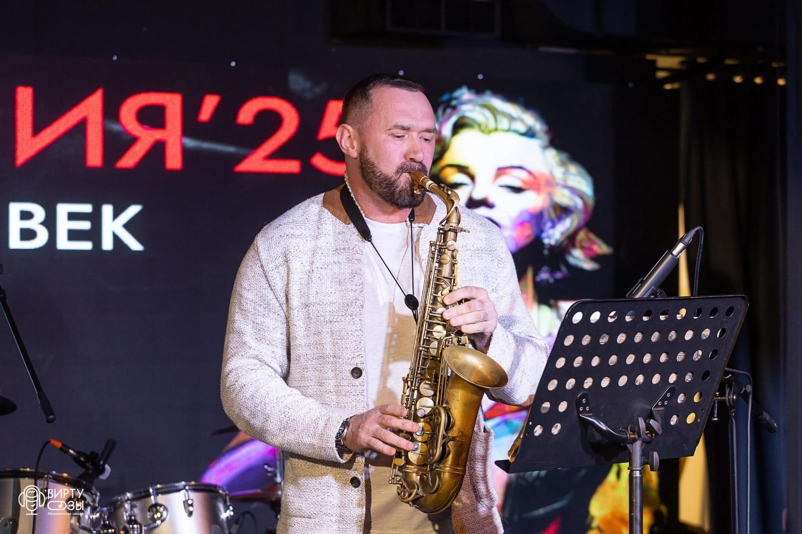 Фото Музыка — в любом возрасте: почему взрослые всё чаще приходят учиться в школу «Виртуозы» 3 - Сиб.ФМ Фото Музыка — в любом возрасте: почему взрослые всё чаще приходят учиться в школу «Виртуозы» 3